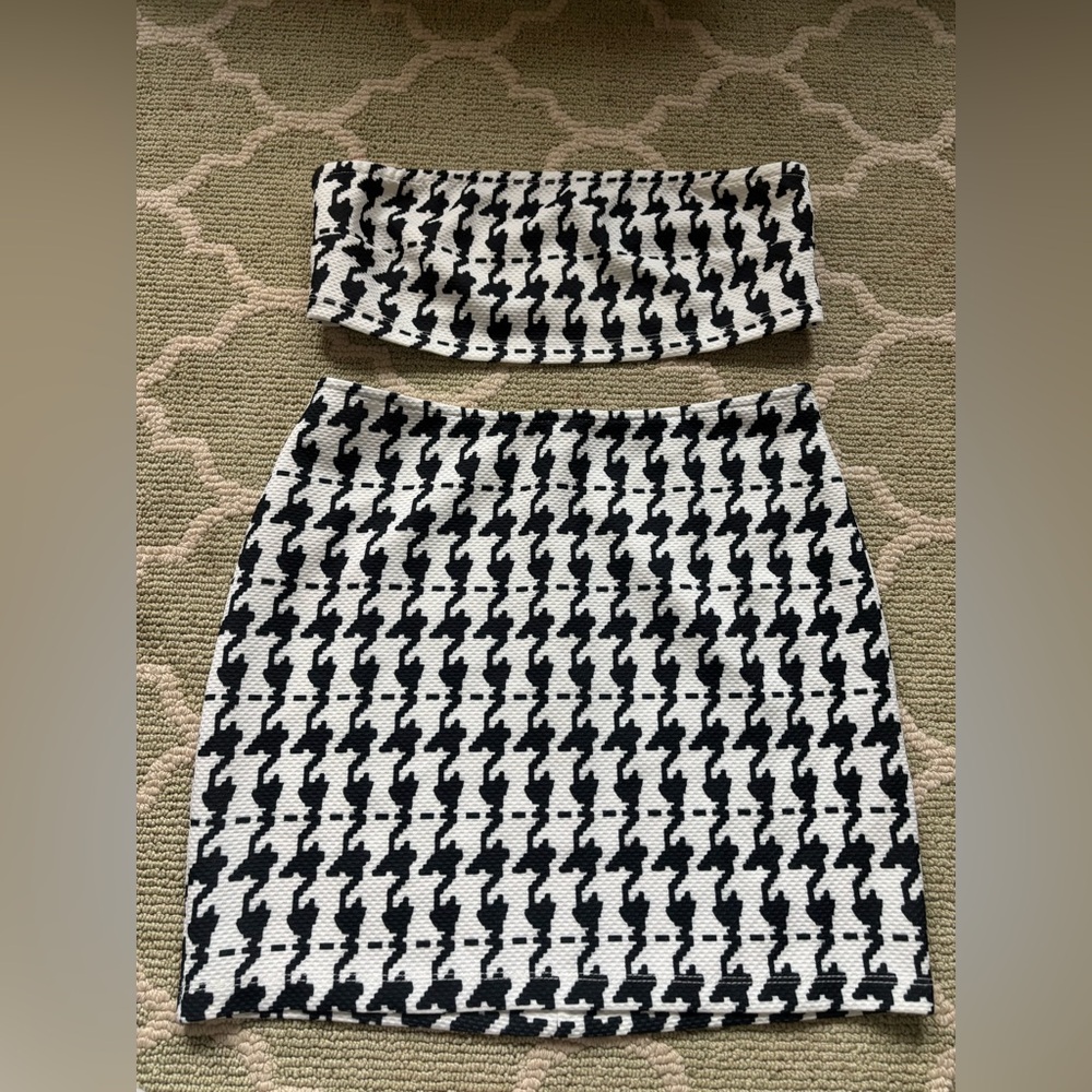 NWOT Akira Black and White Houndstooth Skirt set